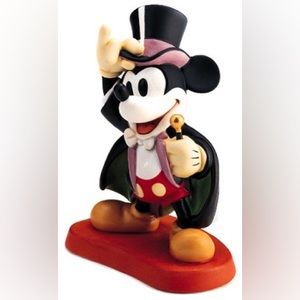 Disney Classics Collect Magician Mickey Sculpture